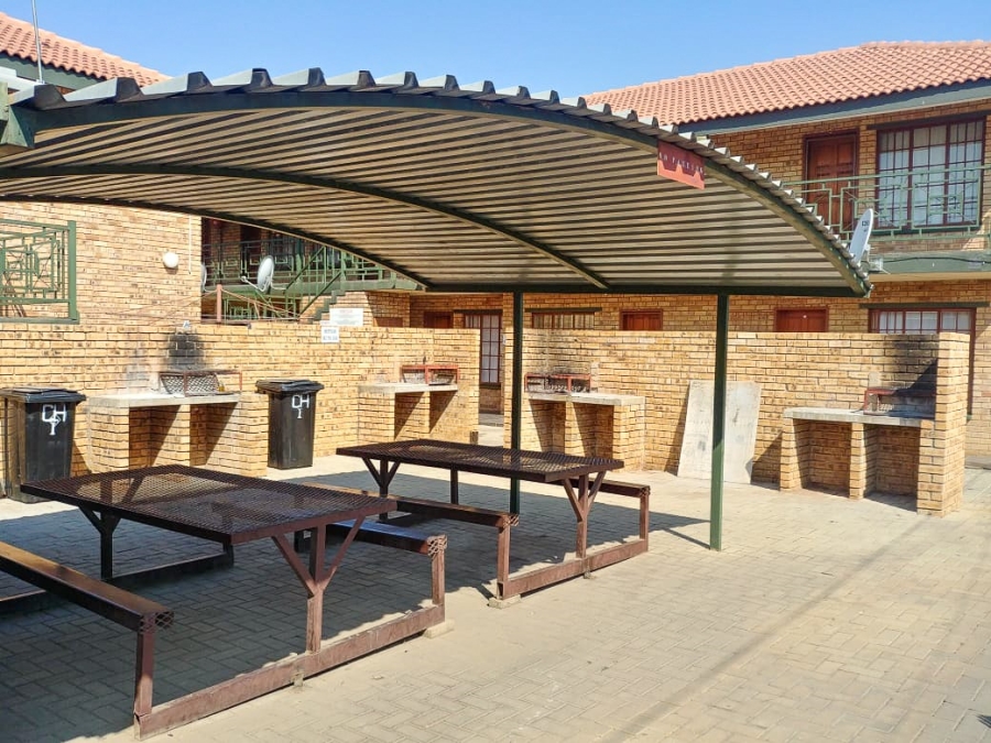 1 Bedroom Property for Sale in Die Bult North West